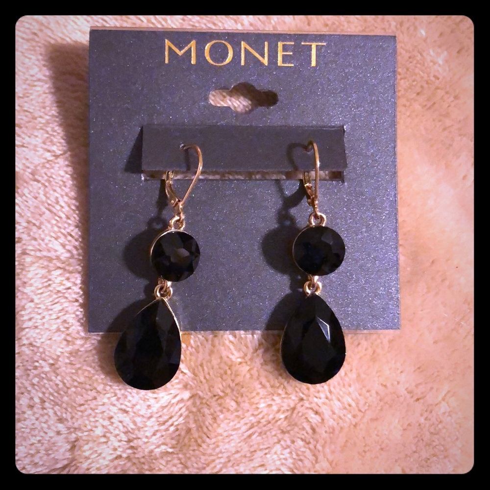 Black/gold drop pierced earrings